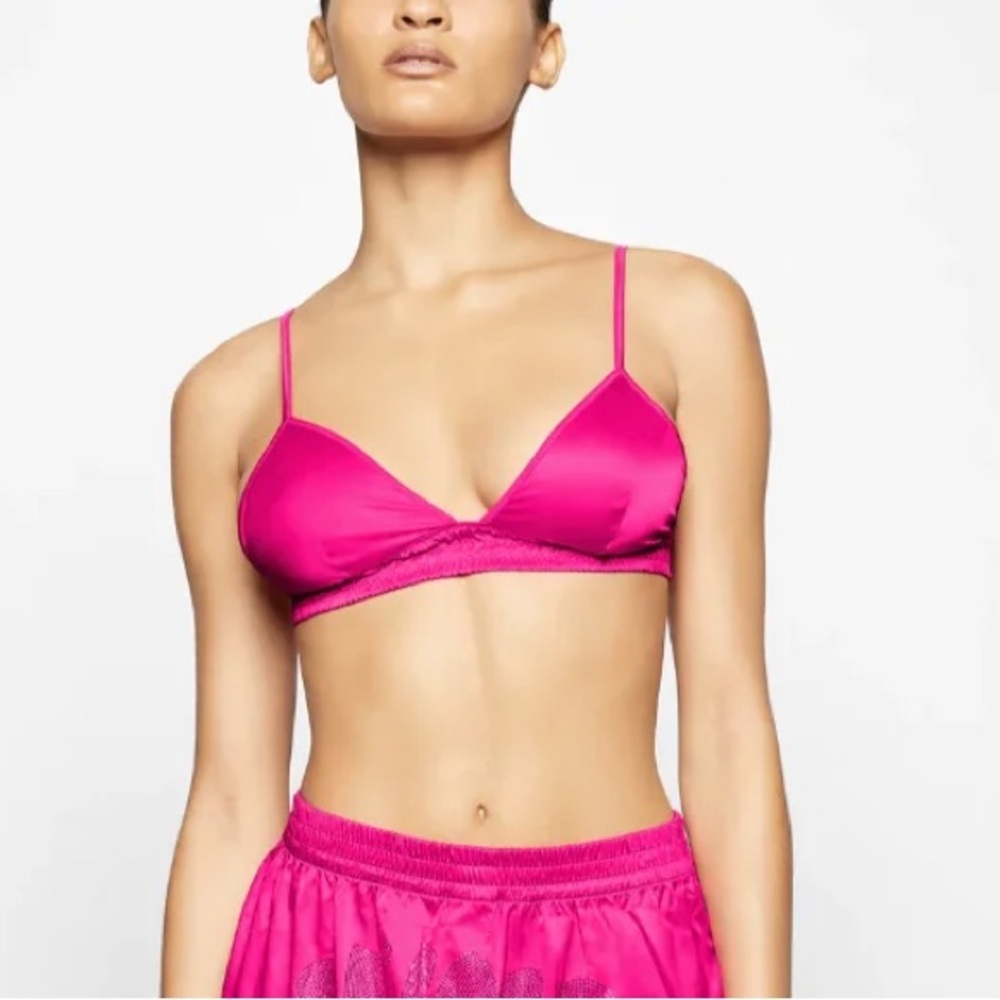 NWT SKIMS Fits Everybody Triangle Bralette